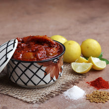 Load image into Gallery viewer, Variety - The Favorites With Garlic
